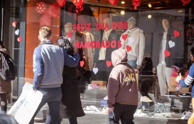 Comércio caxiense registra estabilidade nas vendas de Dia dos Namorados