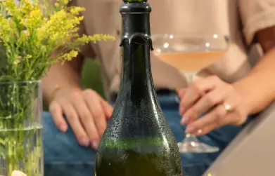 Cooperativa Vinícola Aurora lança espumante Gioia Sur Lie Rosé no e-commerce e amplia vendas de rótulos premium