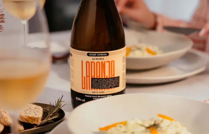 Vinícola Aurora lança Vinho Laranja Edição Especial com venda exclusiva no e-commerce e lojas próprias