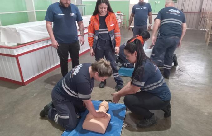 Equipes de resgate da CSG recebem capacitação às vésperas da alta temporada de verão 