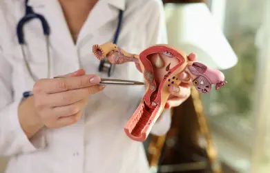 “Não normalizem sentir dor”, alerta ginecologista da Unimed Serra Gaúcha para sinais de endometriose