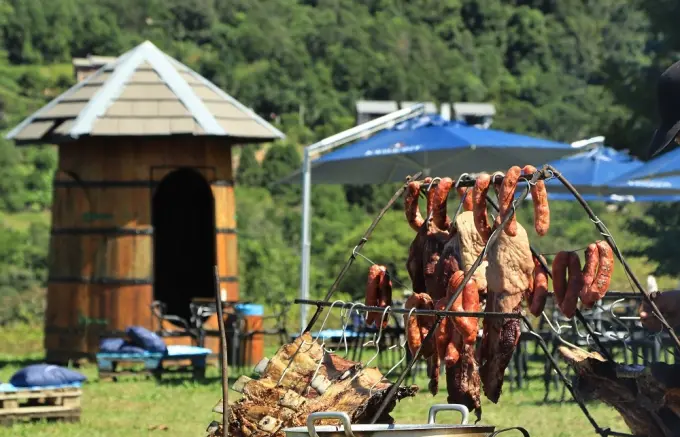 Almoço com vista para os parreirais, música e descontração, Jolimont promove primeira Festa da Vindima neste sábado (1º)