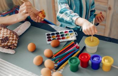Pediatra da Unimed Serra Gaúcha alerta para o consumo de doces na Páscoa