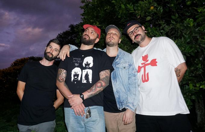 Descartes lança EP "Feliz de Vingança" e faz show neste sábado (7) em Caxias do Sul